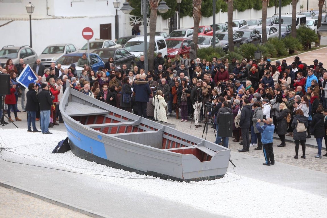 Fotos: Exposición permanente de la patera que arribó en Cádiz