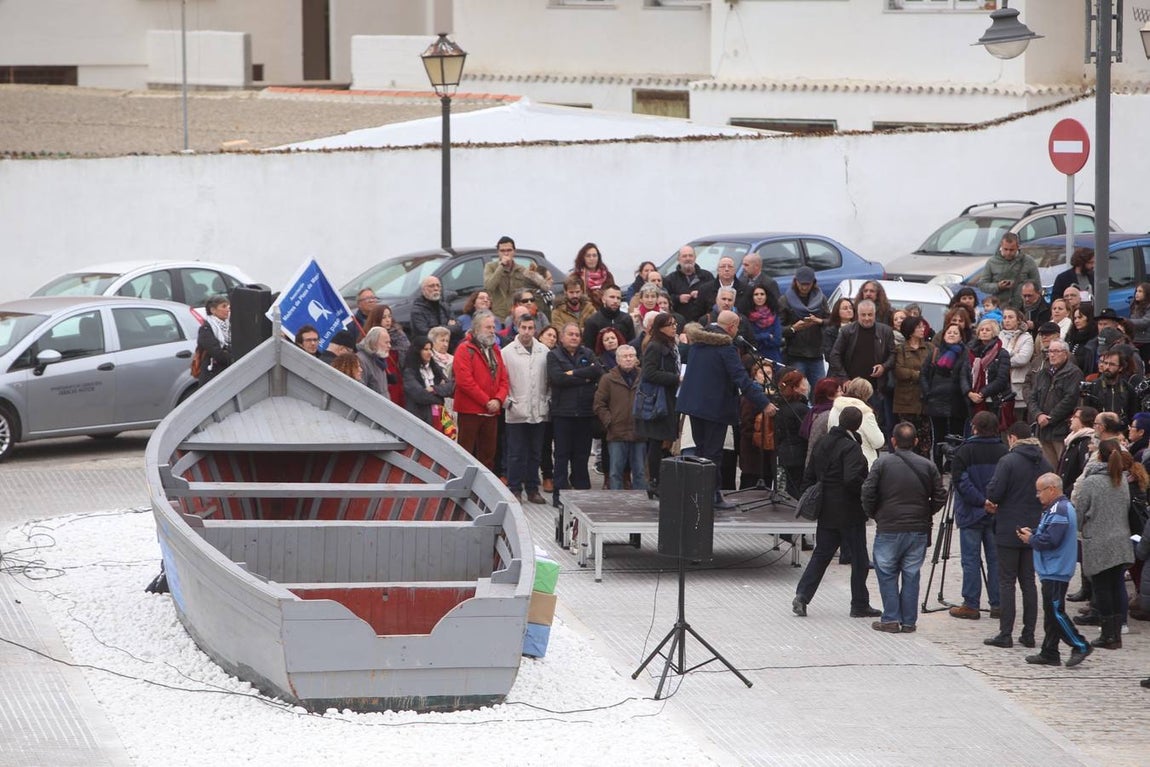 Fotos: Exposición permanente de la patera que arribó en Cádiz
