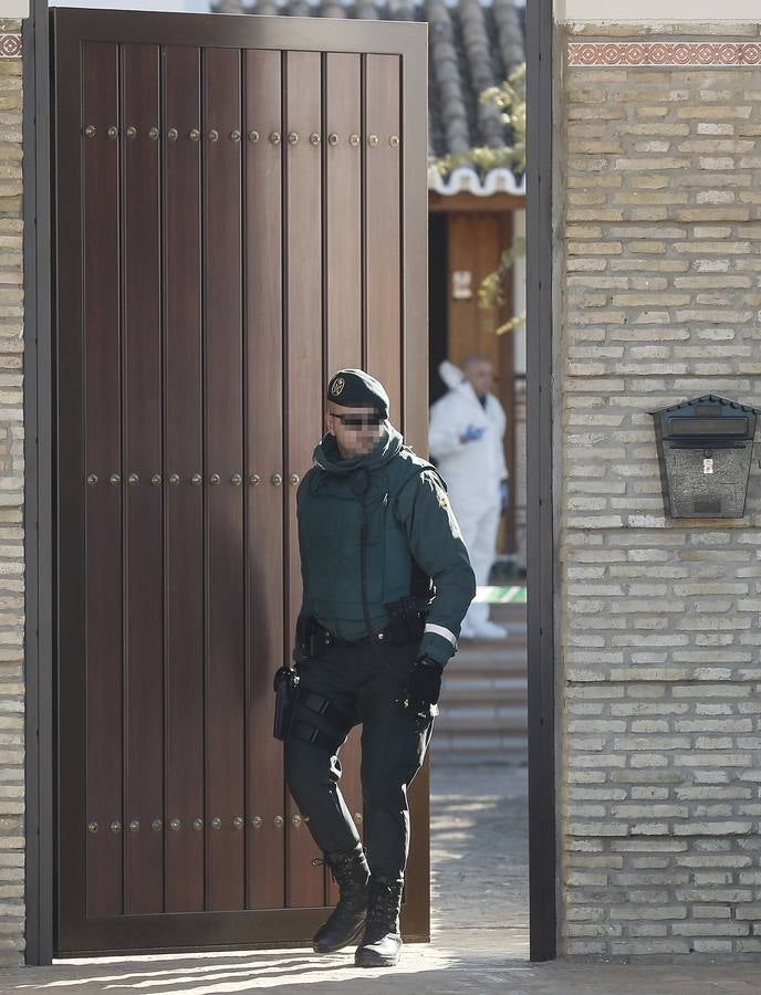 Imágenes de la actuación de la Guardia Civil tras el intento de robo de un chalé