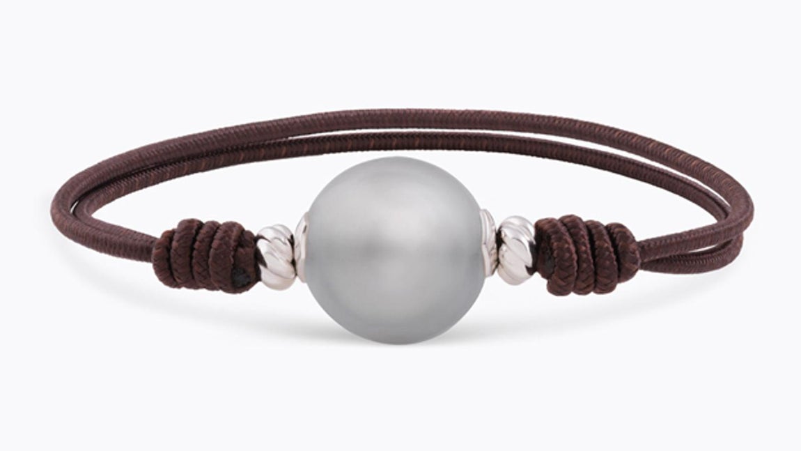 Suárez. Pulsera solidaria con perla tahitiana barroca. (Precio: C.P.V)