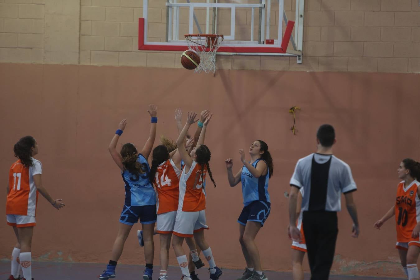 Fotos: Balonmano en Mirandilla. Olimpiadas Marianistas (II)