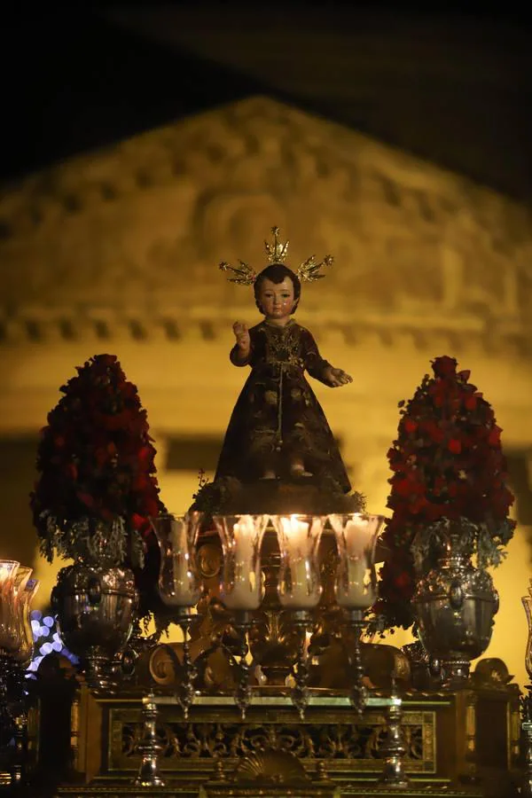 La procesión de El Niño Jesús de Córdoba, en imágenes
