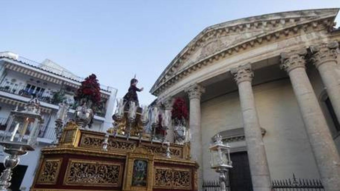 La procesión de El Niño Jesús de Córdoba, en imágenes