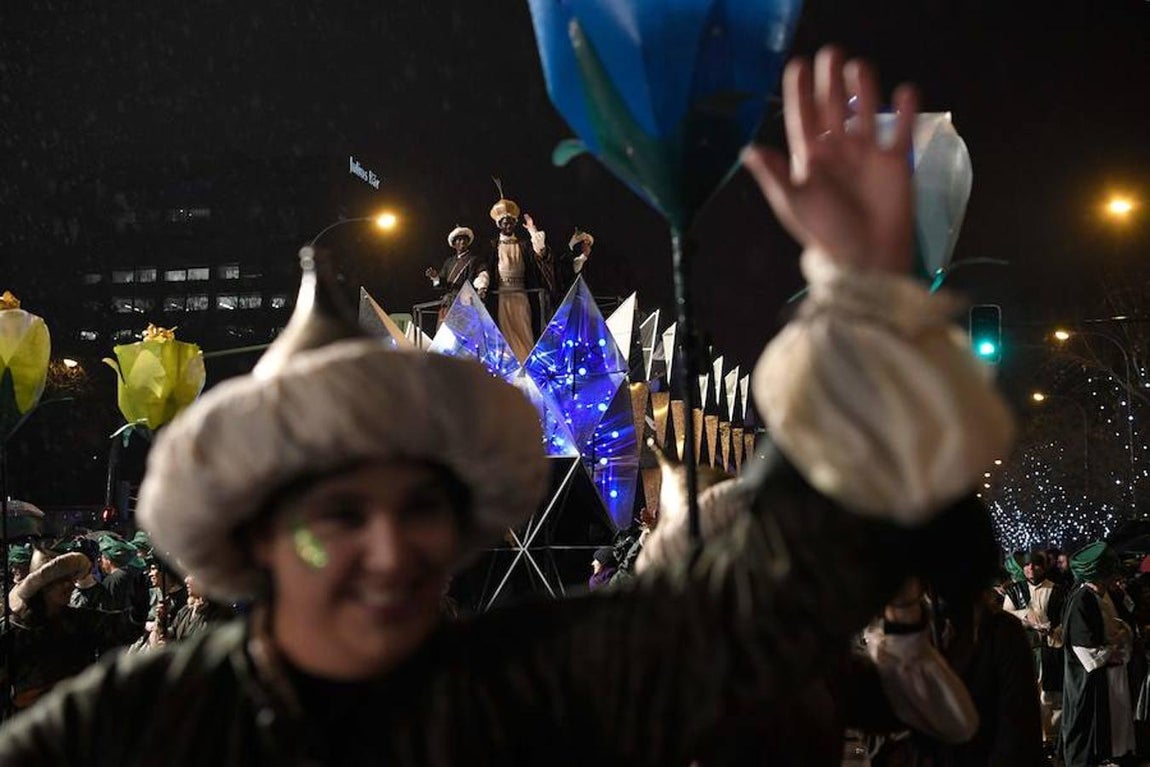La cabalgata de los Reyes Magos de Madrid, en imágenes