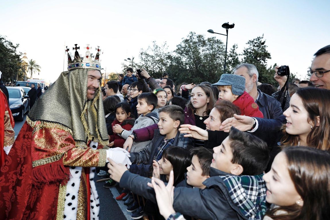 La Cabalgata de Reyes Magos de Valencia, en imágenes. 