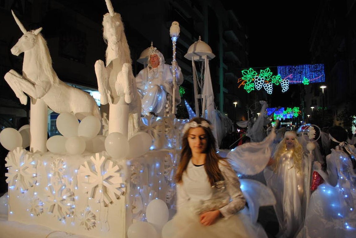 Desfile en la localidad ciudadrealeña de Valdepeñas