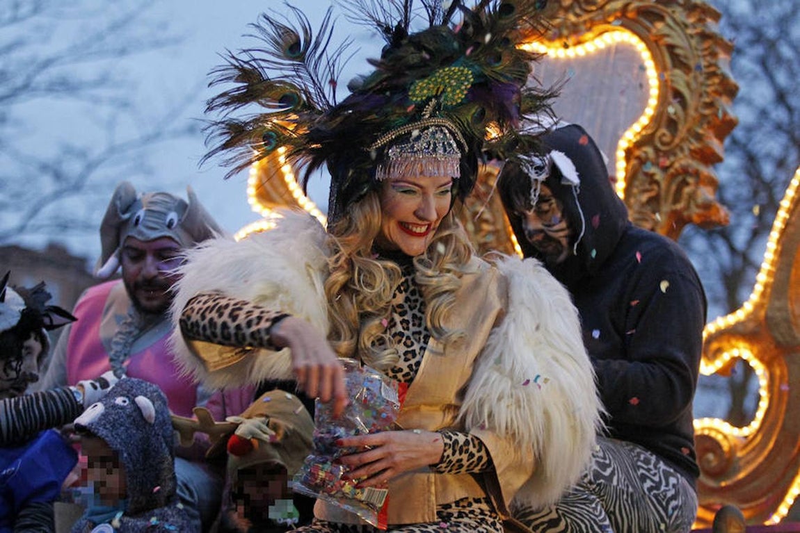 La cabalgata de los Reyes Magos de Madrid, en imágenes