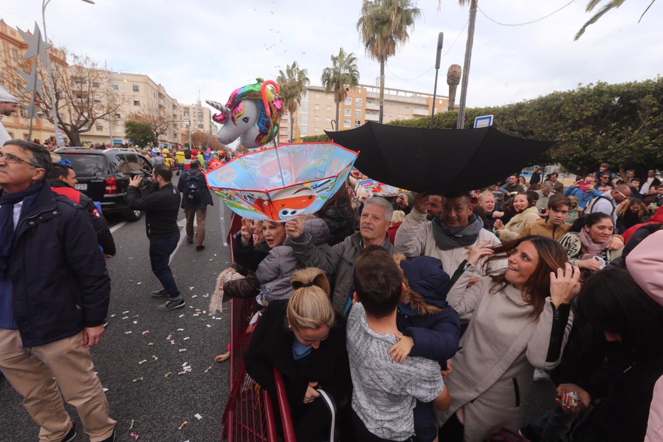 FOTOS: La Cabalgata de los Reyes Magos de Cádiz