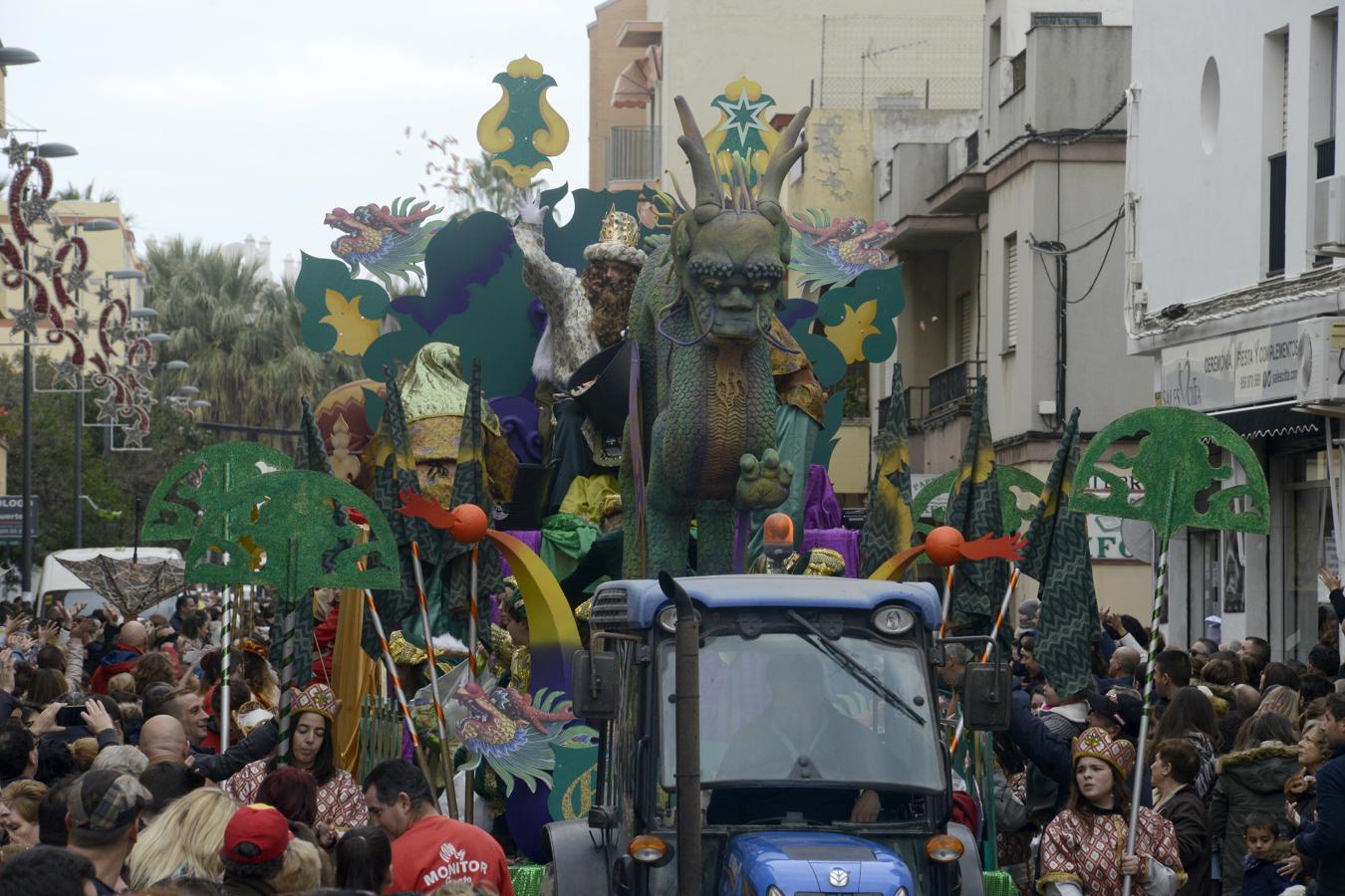 Las Cabalgatas de Reyes de la Bahía, en imágenes