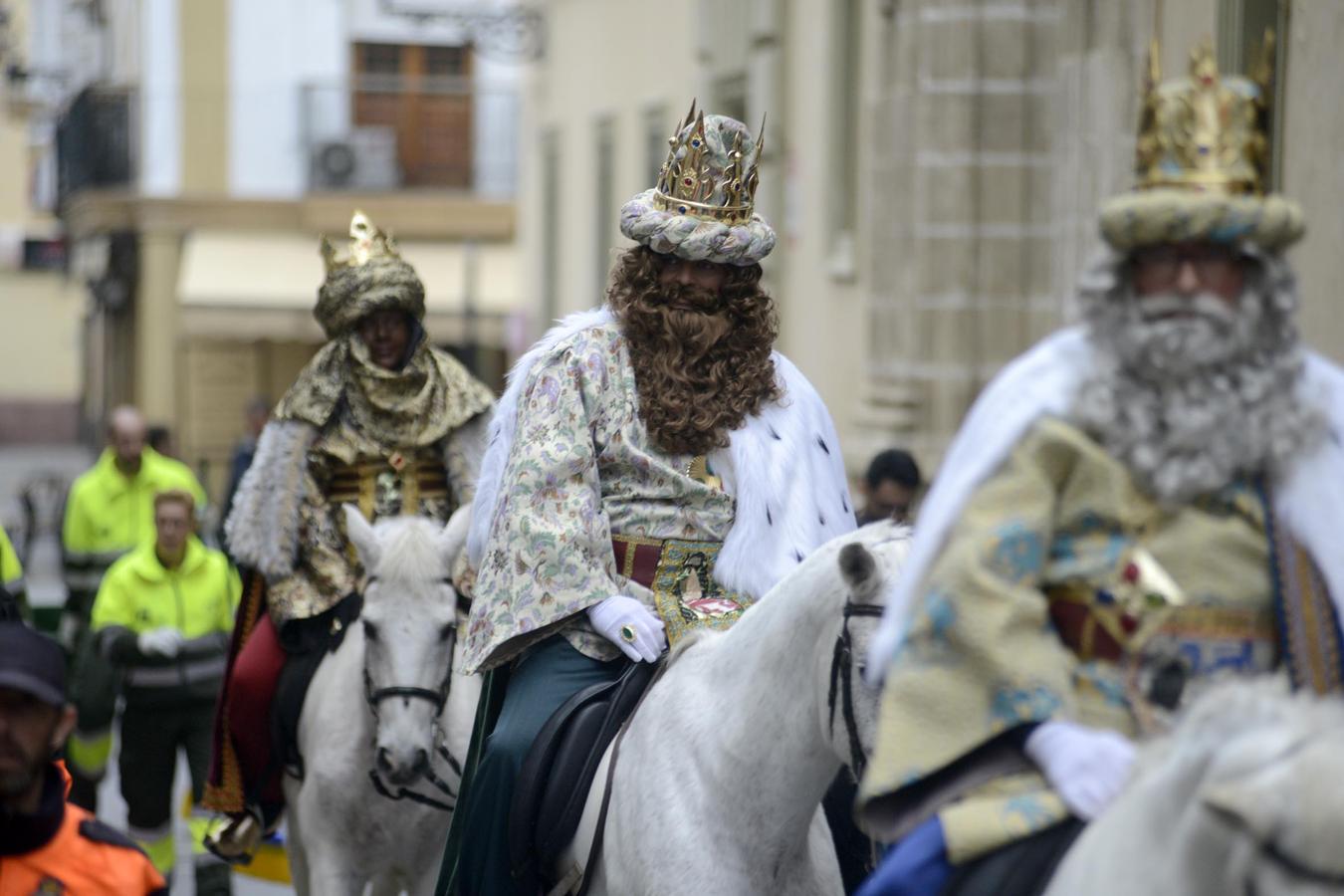 Las Cabalgatas de Reyes de la Bahía, en imágenes