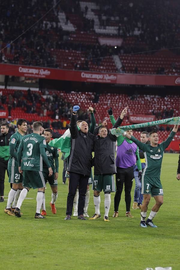 Las imágenes más trepidantes del derbi Sevilla FC-Real Betis