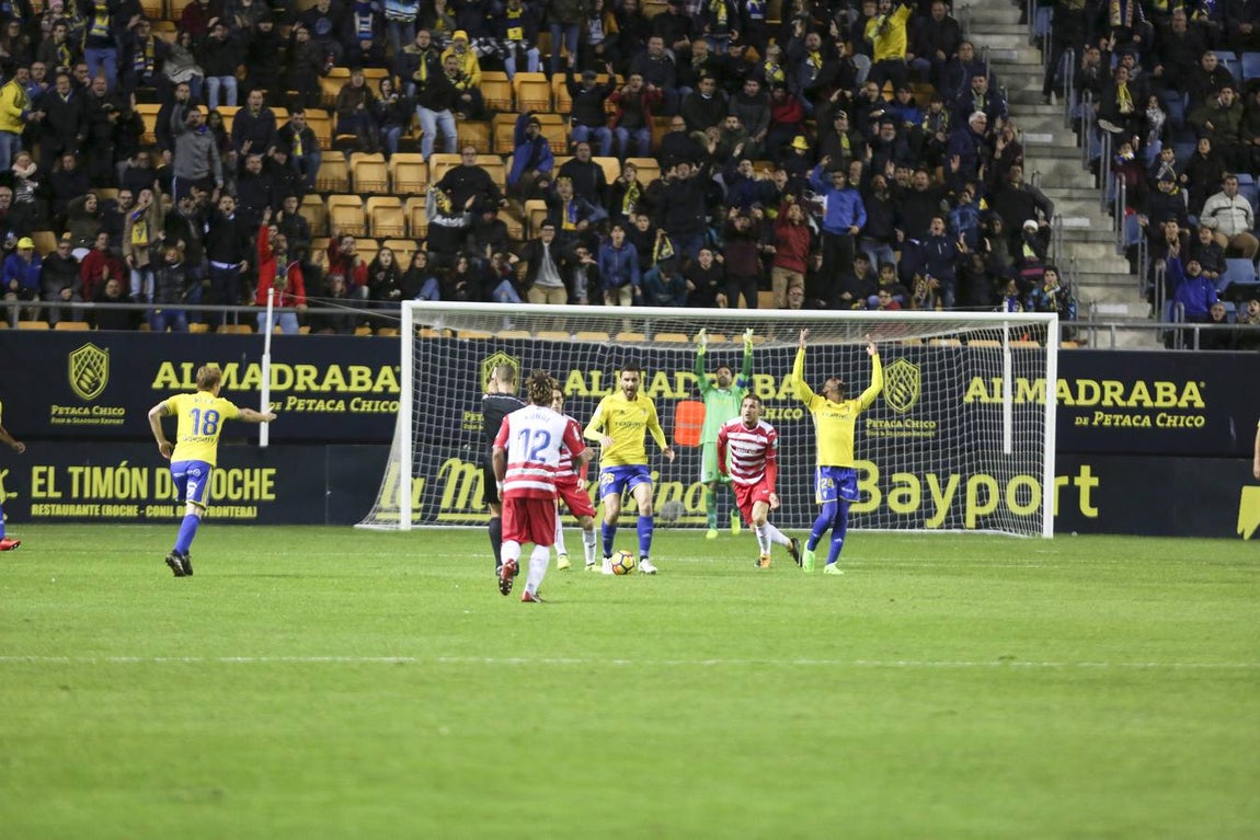 Fotos: Las imágenes del Cádiz CF 1-0 Granada CF