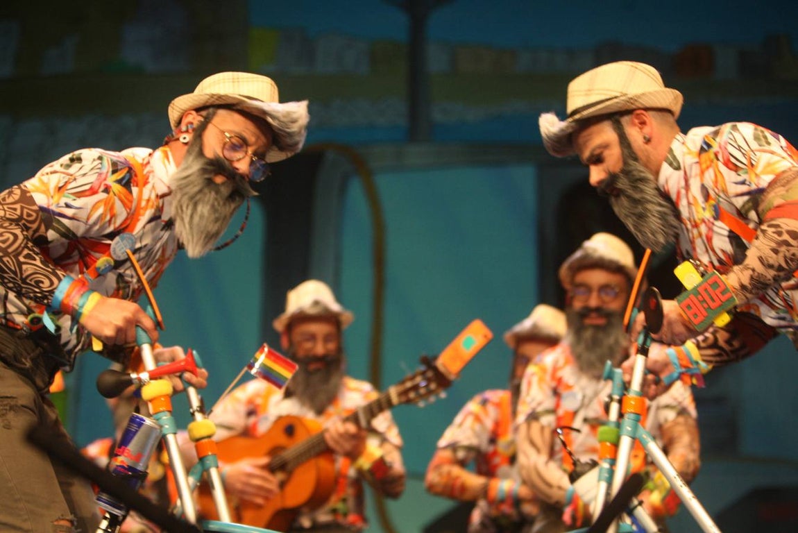 FOTOS: Chirigota Regreso del futuro en Preliminares. Carnaval de Cádiz 2018