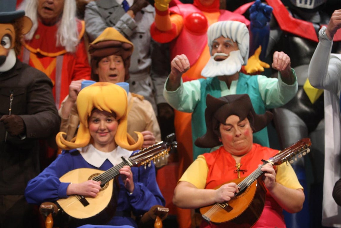 FOTOS: coro &#039;Los nostálgicos de la Transición&#039; en el COAC 2018