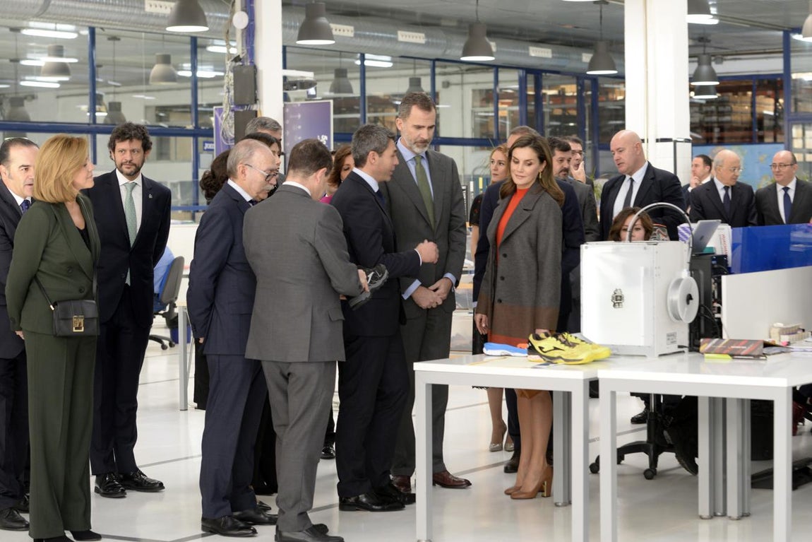 En imágenes: los Reyes, en la sede de Joma