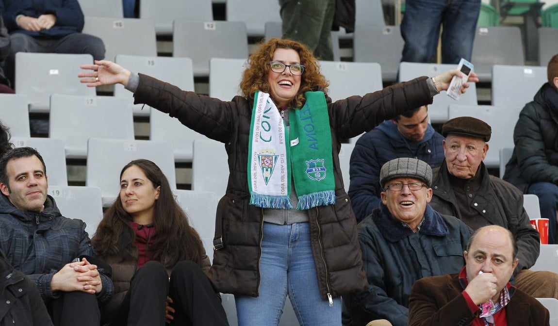 El mejor ambiente de la temporada en el estadio El Arcángel de Córdoba, en imágenes