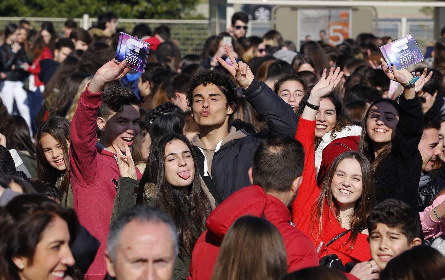 La firma de discos de los chicos de Operación Triunfo en Córdoba, en imágenes