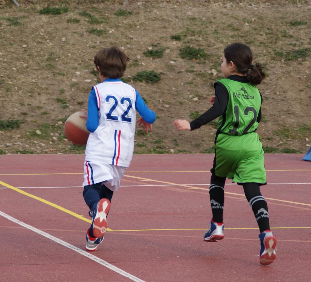 Las mejores imágenes del partido entre Liceo Francés y Virgen de Mirasierra “B”