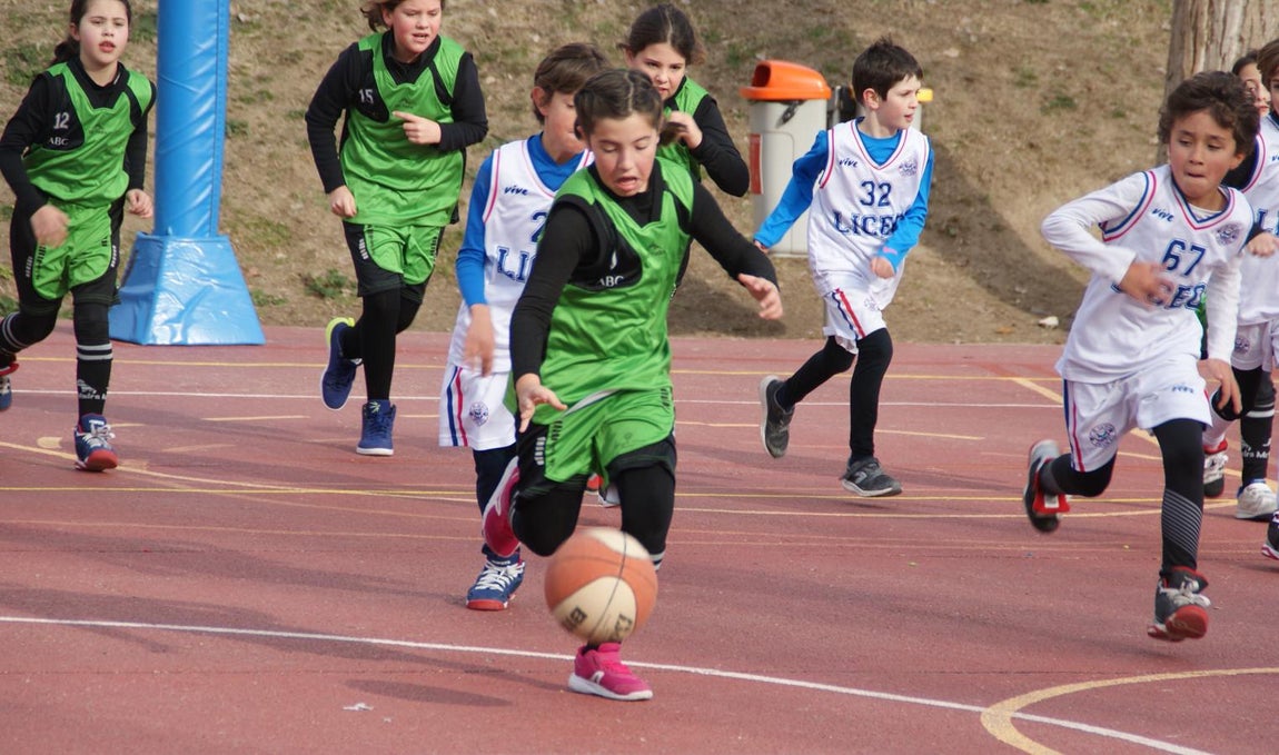 Las mejores imágenes del partido entre Liceo Francés y Virgen de Mirasierra “B”