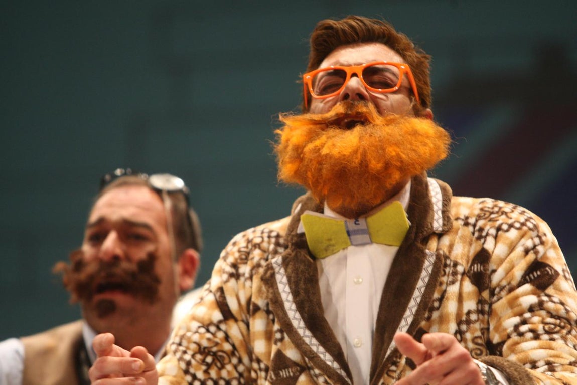 FOTOS: chirigota &#039;Los que se mueren por su barbi&#039; en el COAC 2018