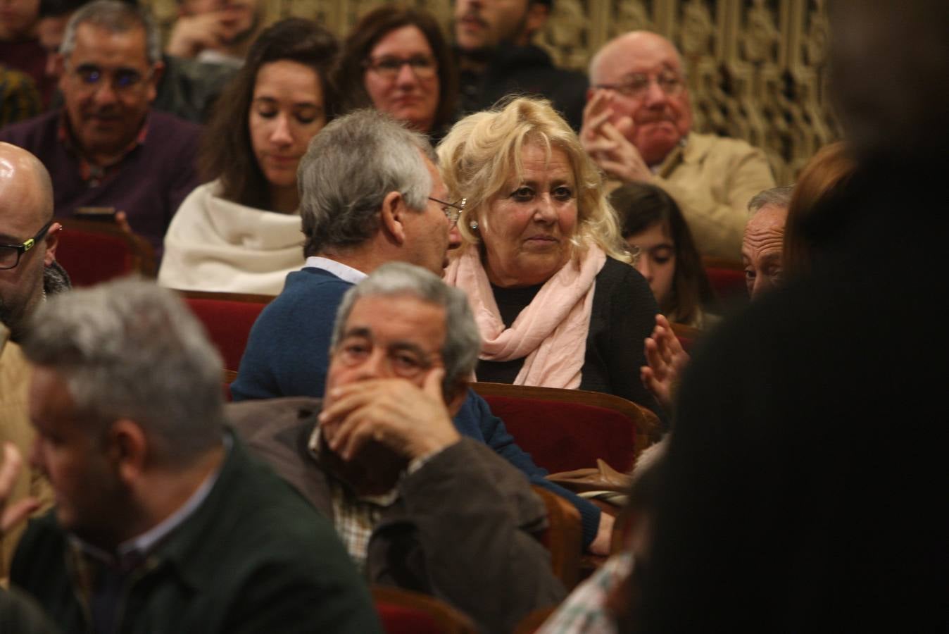 FOTOS: Búscate en el Falla en el Carnaval de Cádiz