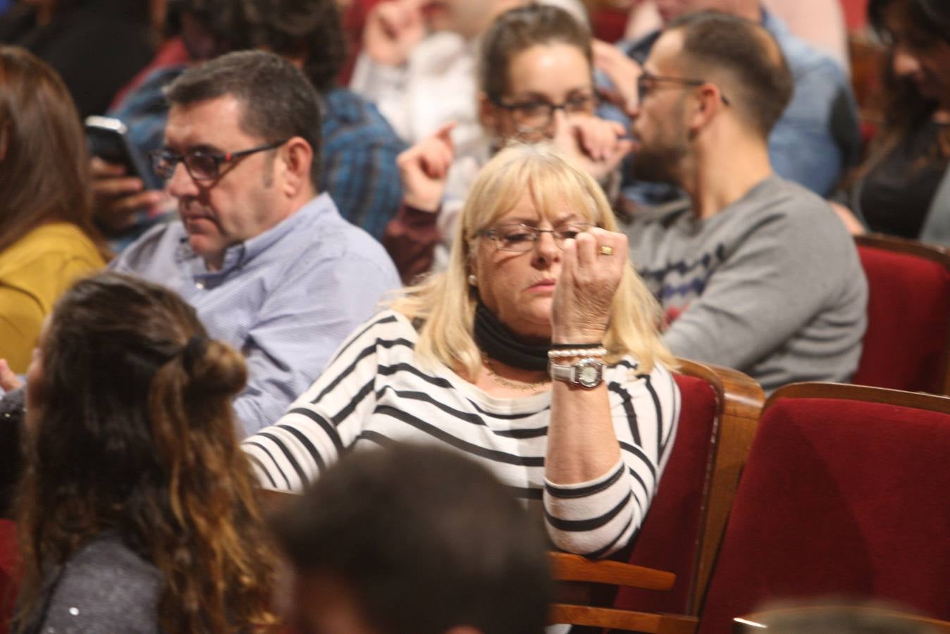 FOTOS: Búscate en el Falla en el Carnaval de Cádiz