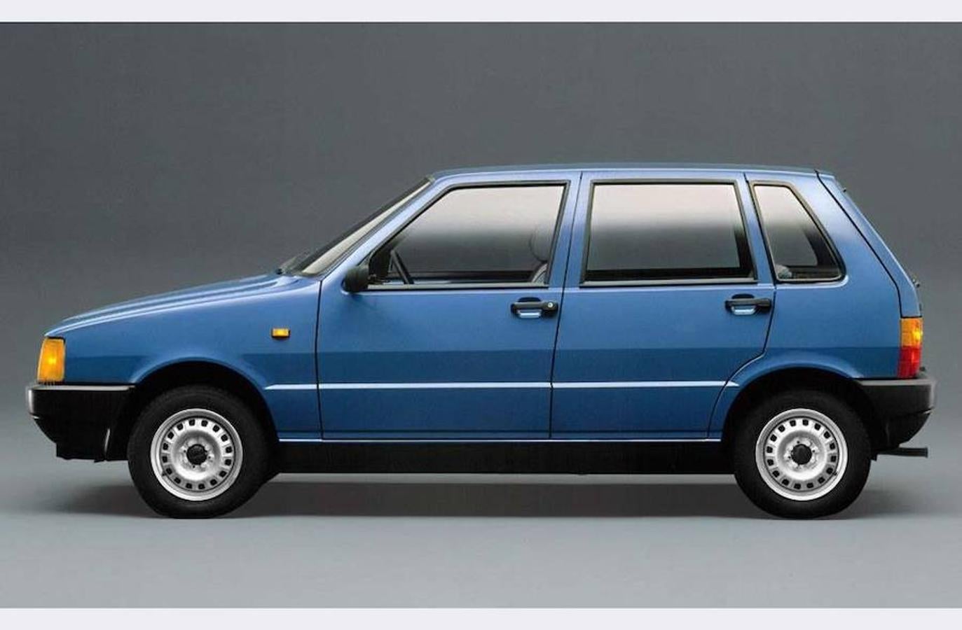 Fiat Uno (1984). 