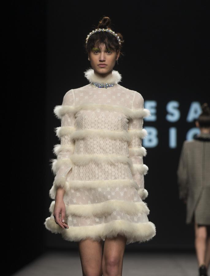 Predominan tonos románticos como el azul cielo o el rosa claro. 