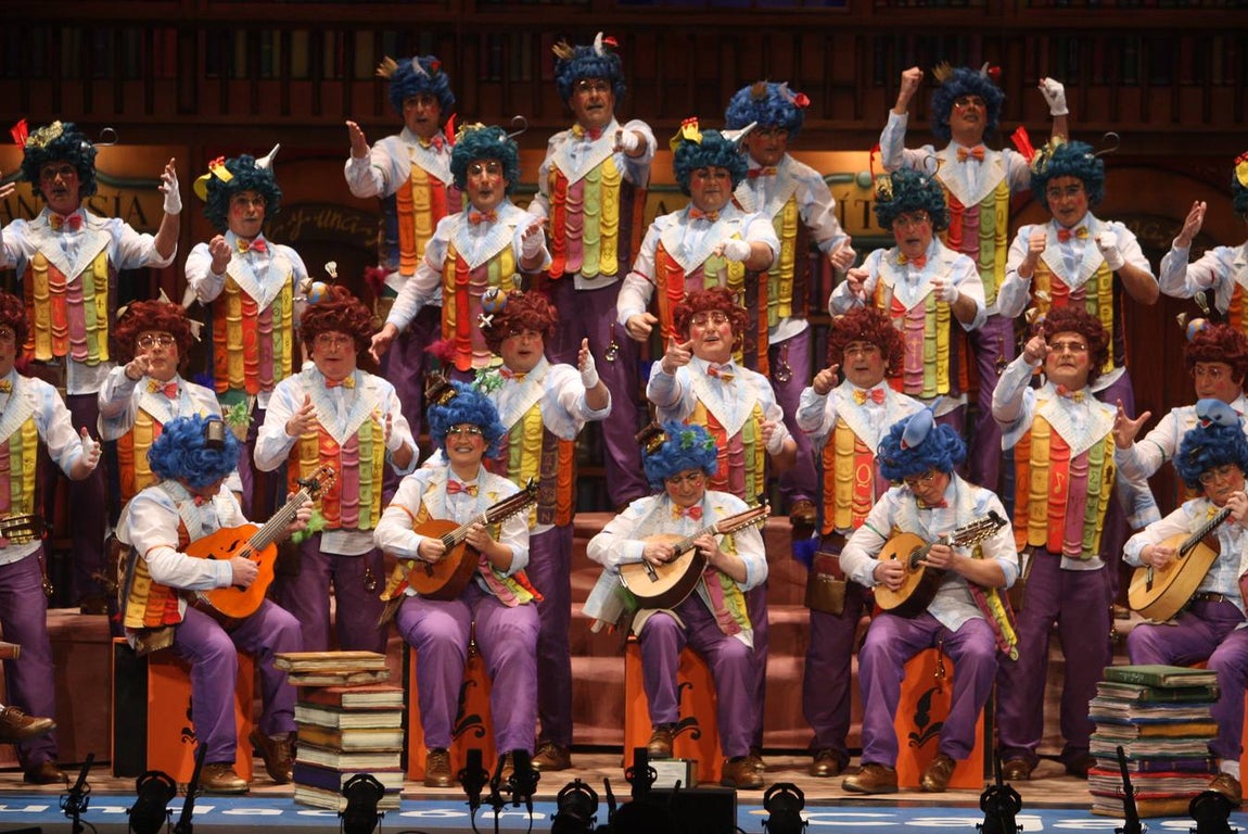 FOTOS: Coro Mil y una historias en el Carnaval de Cádiz 2018