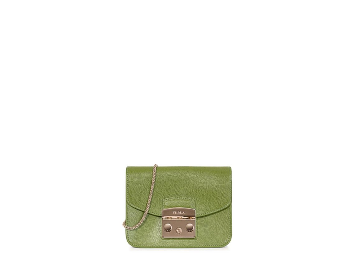 Furla. Modelo Metropolis mini con bandolera en color oliva. (Precio: De 245 a 171,50 euros)