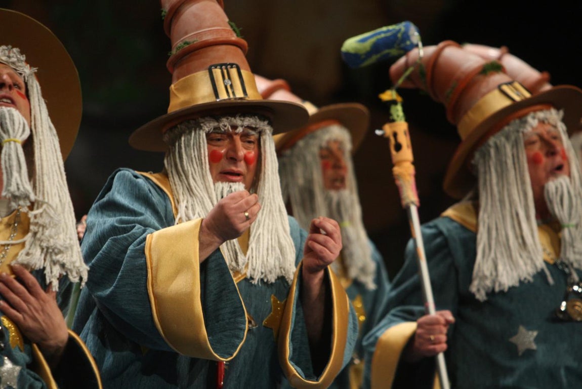 FOTOS: chirigota &#039;Los brujos titis&#039; en el COAC 2018