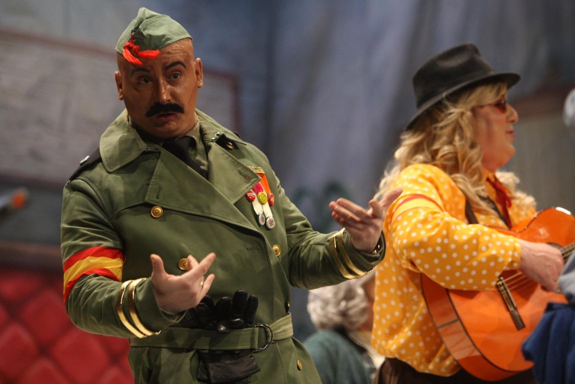 FOTOS: Chirigota &#039;Gruñón Arenillas&#039;