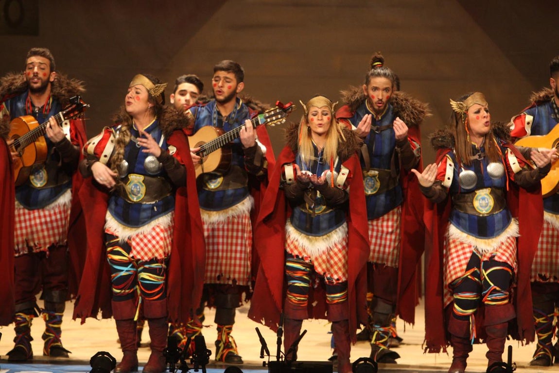 FOTOS: comparsa &#039;Las guerrilleras&#039; en el COAC 2018