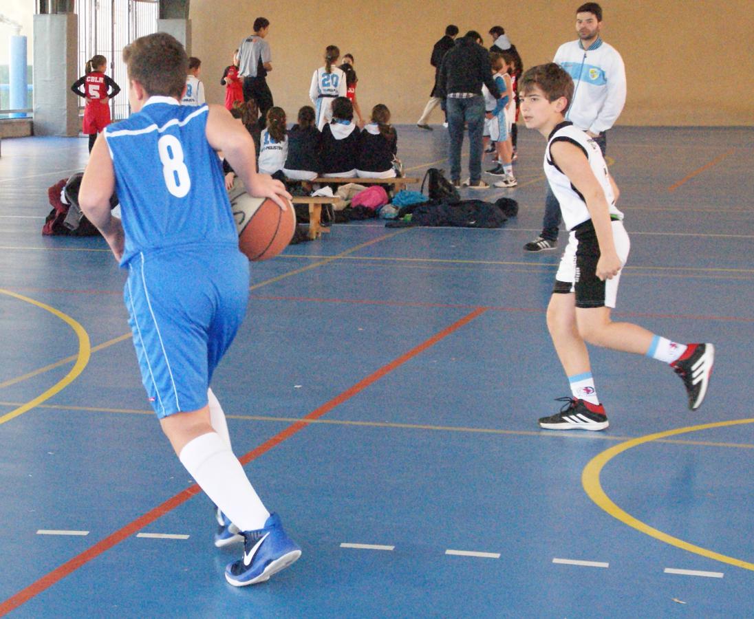 Las mejores imágenes del partido de baloncesto que enfrentó al San Agustín y al Miramadrid