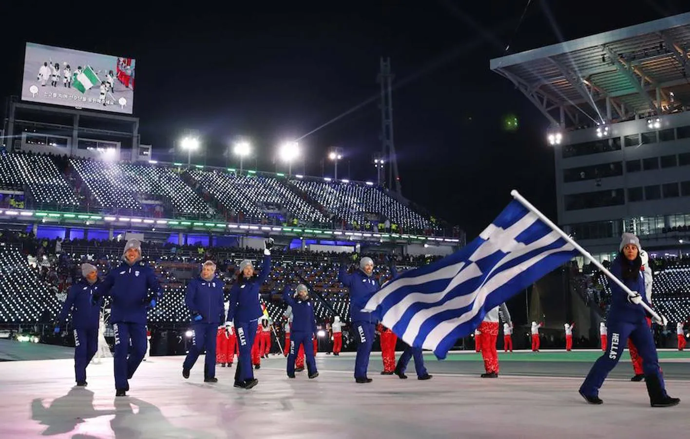 Grecia desfila durante la inauguración de los Juegos Olímpicos de Invierno 2018 celebrados en Pyeongchang. 