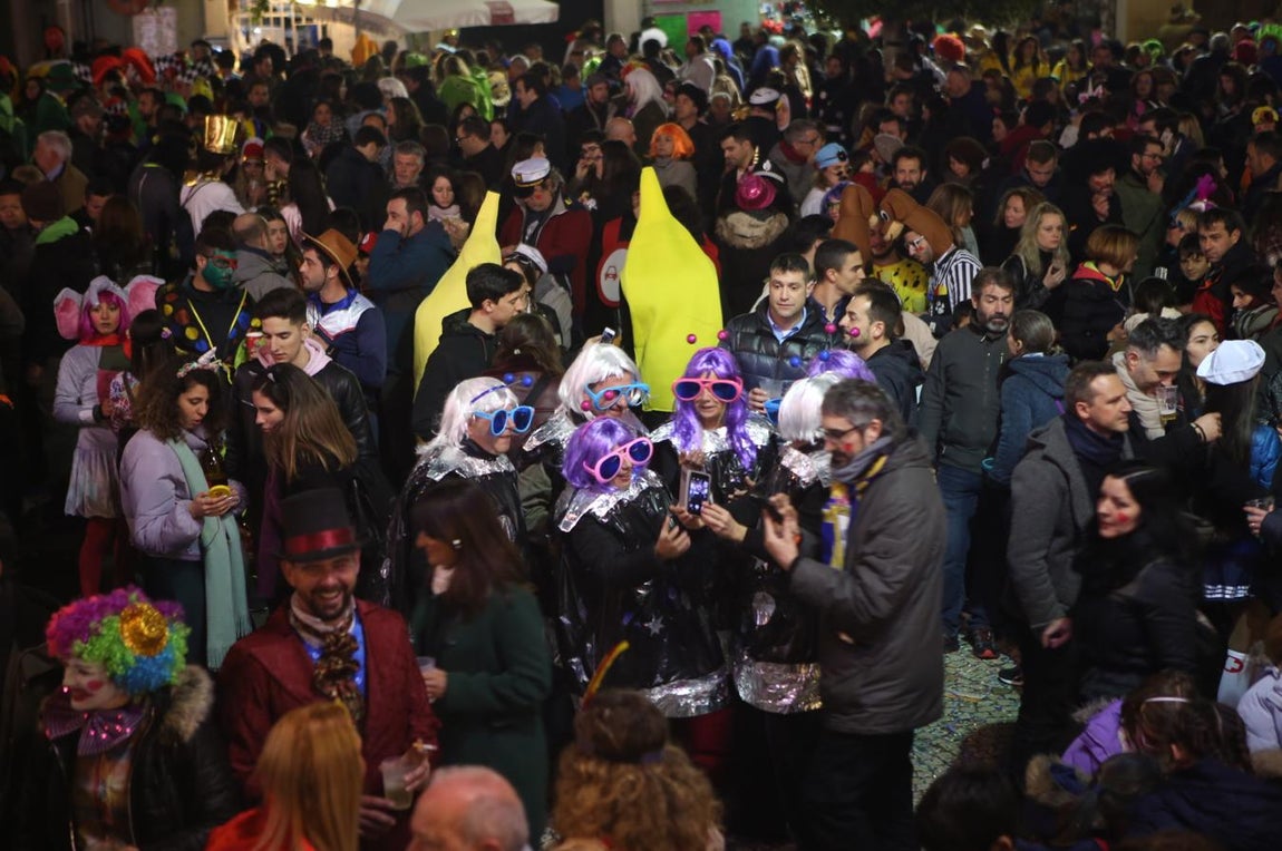 FOTOS: Gran ambiente en el pregón y en la 1ª noche de sábado de carnaval