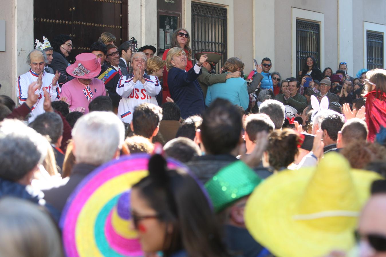 FOTOS: Calles abarrotadas de público en el primer Domingo de Carnaval