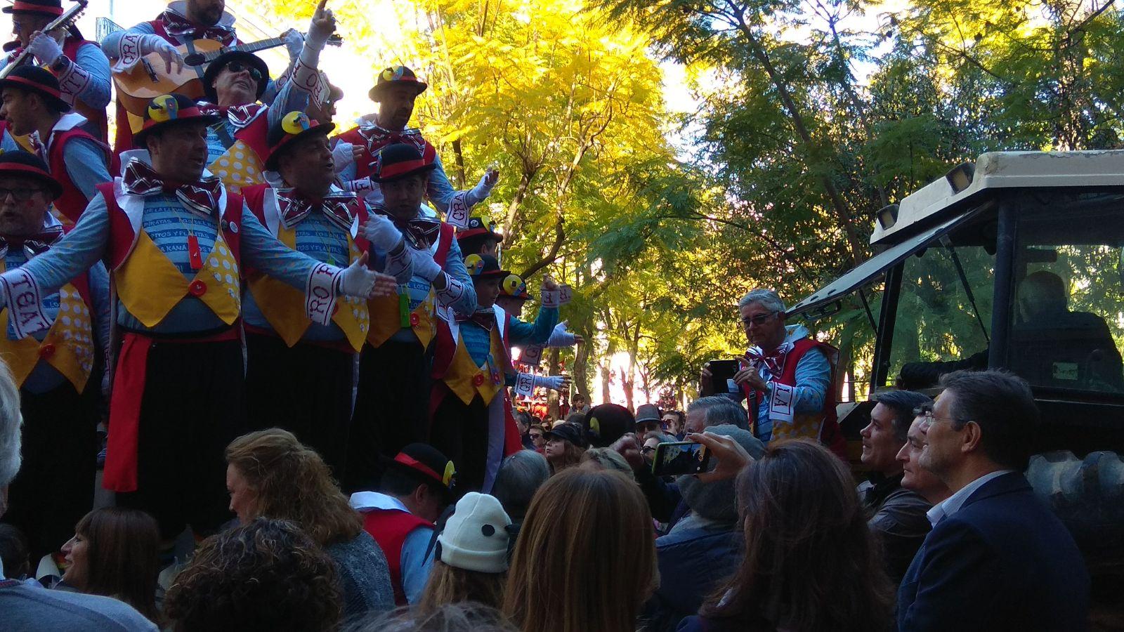 FOTOS: Calles abarrotadas de público en el primer Domingo de Carnaval