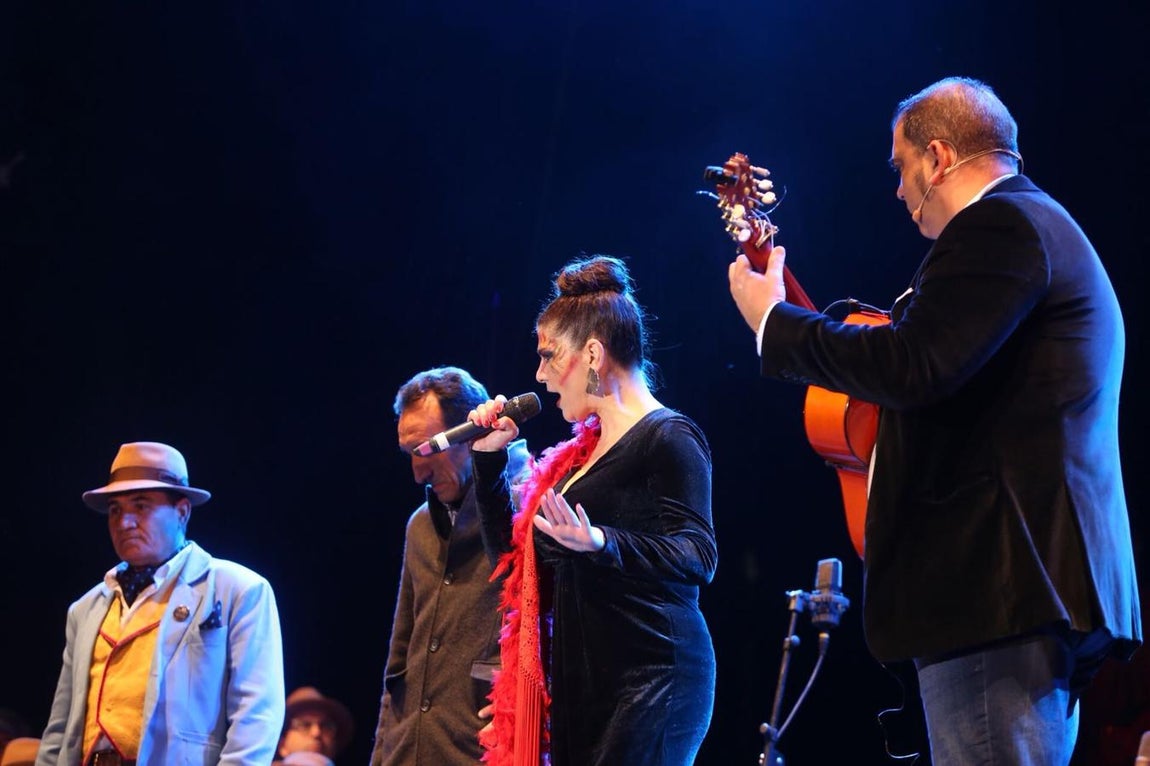 FOTOS: El Dios Momo arde en San Antonio