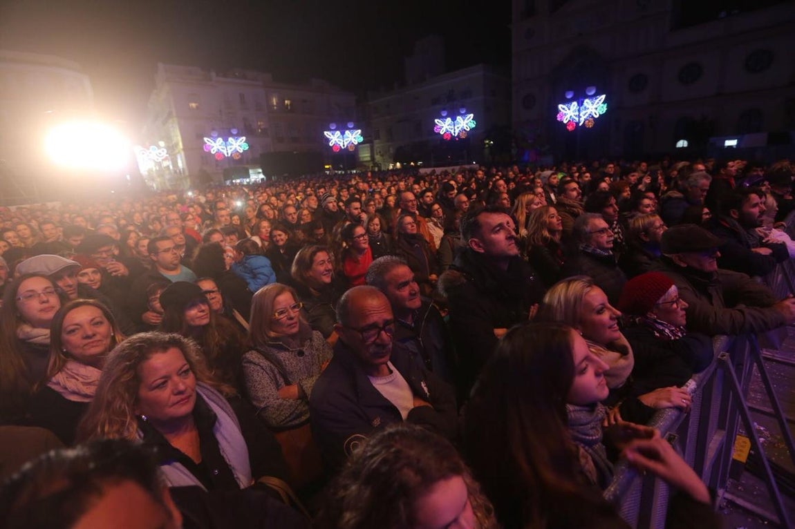 FOTOS: El Dios Momo arde en San Antonio