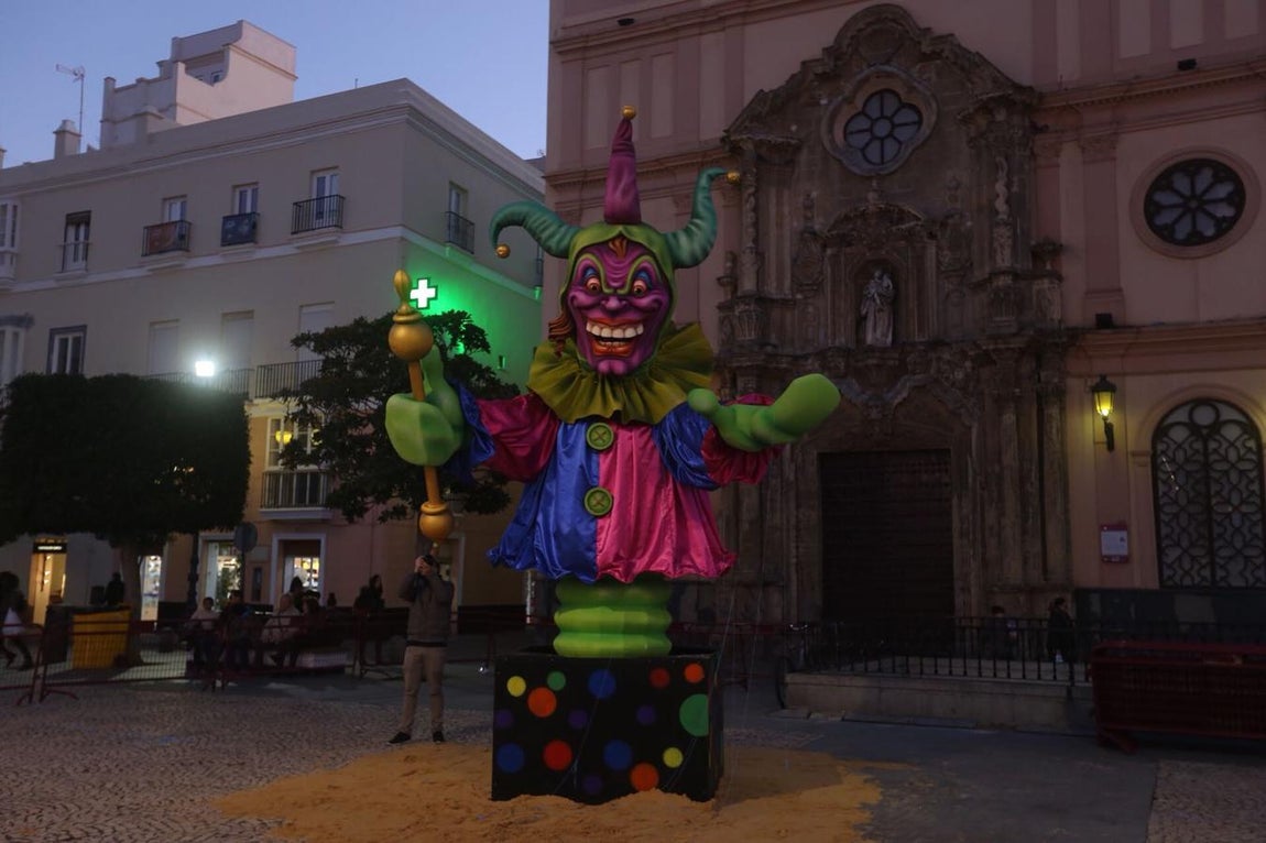 FOTOS: El Dios Momo arde en San Antonio