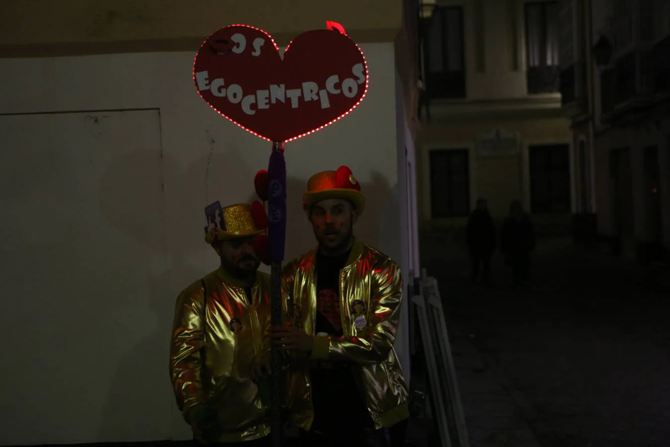 FOTOS: Ambiente en El Pópulo en el Carnaval del Cádiz 2018