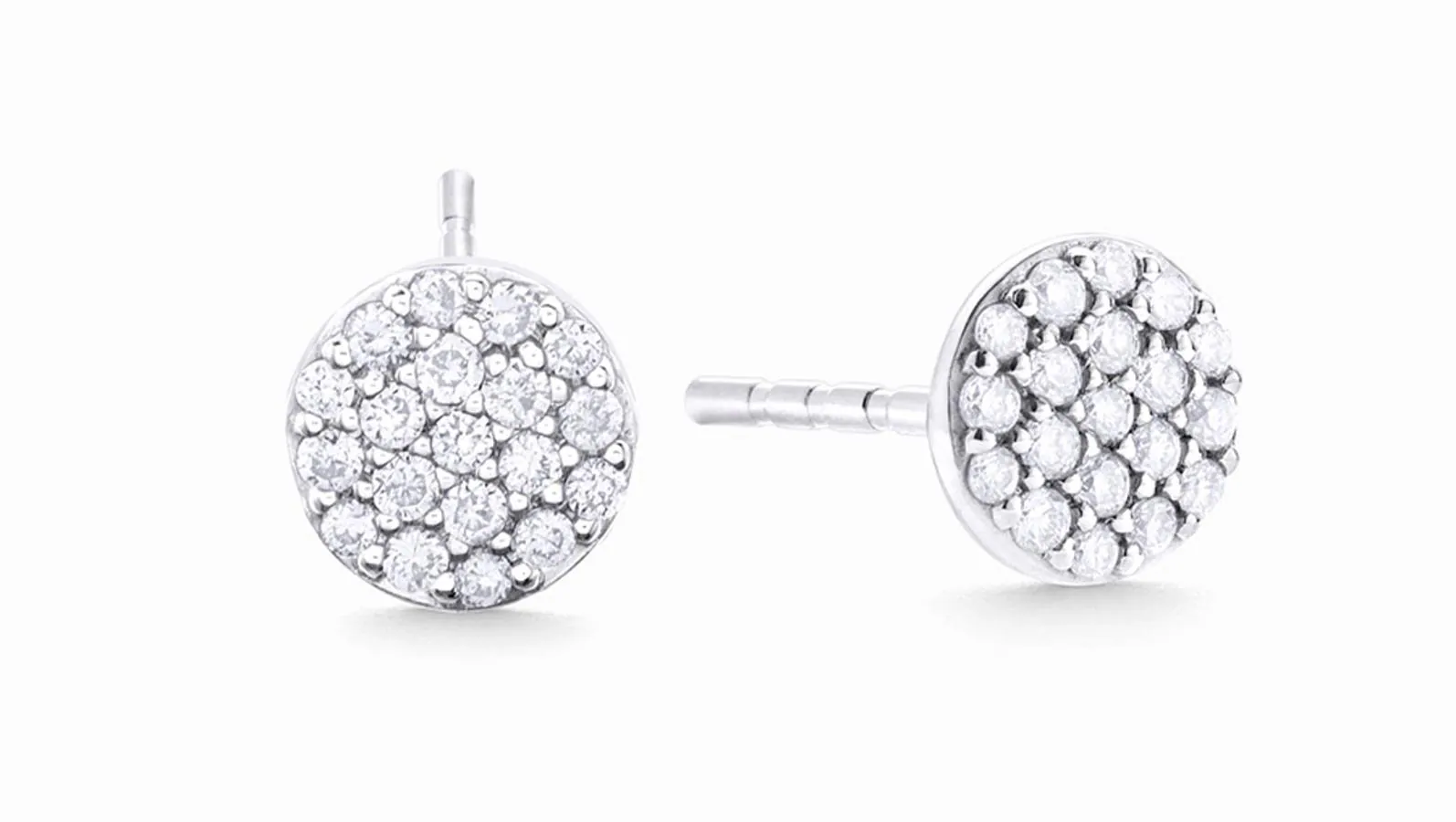Durán Joyeros. Pendientes de la colección Petites en forma de círculo de oro blanco con pavé de diamantes talla brillante. (Precio: 550 €).