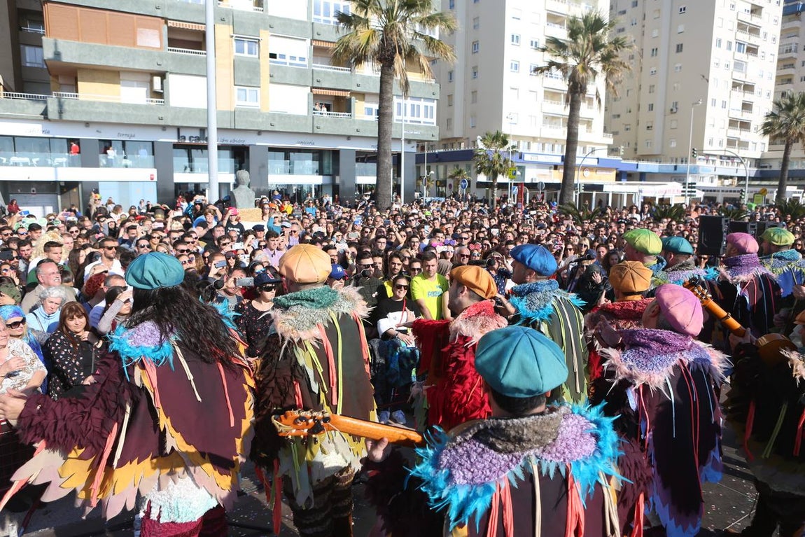 Las coplas conquistan el Paseo Marítimo de Cádiz