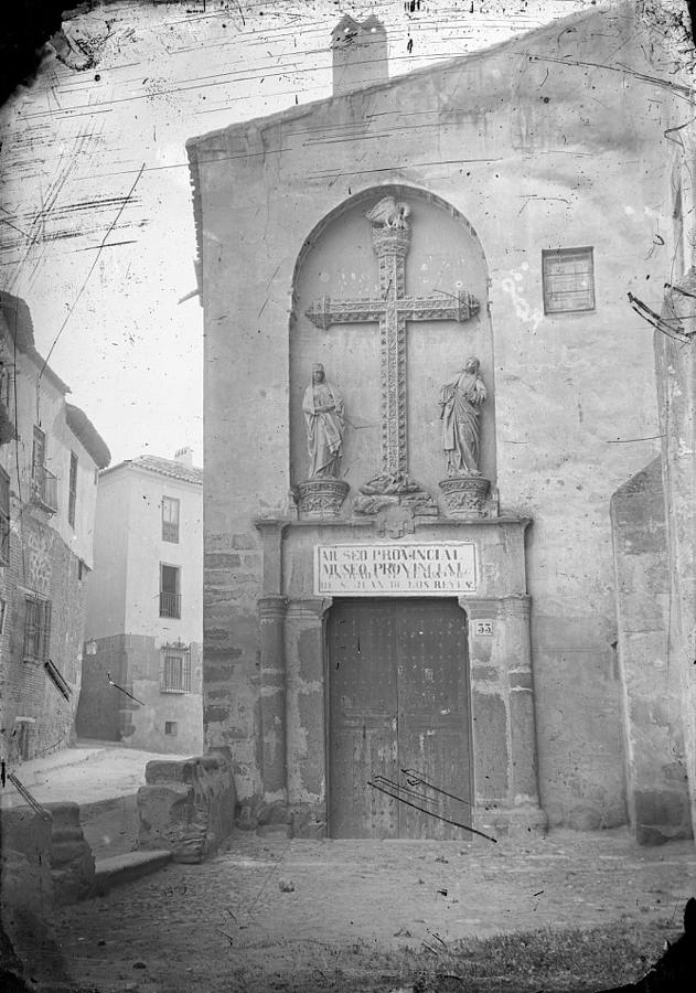 Puerta del Pelicano en San Juan de los Reyes hacia 1880. Foto Alguacil. Archivo Municipal de Toledo. 