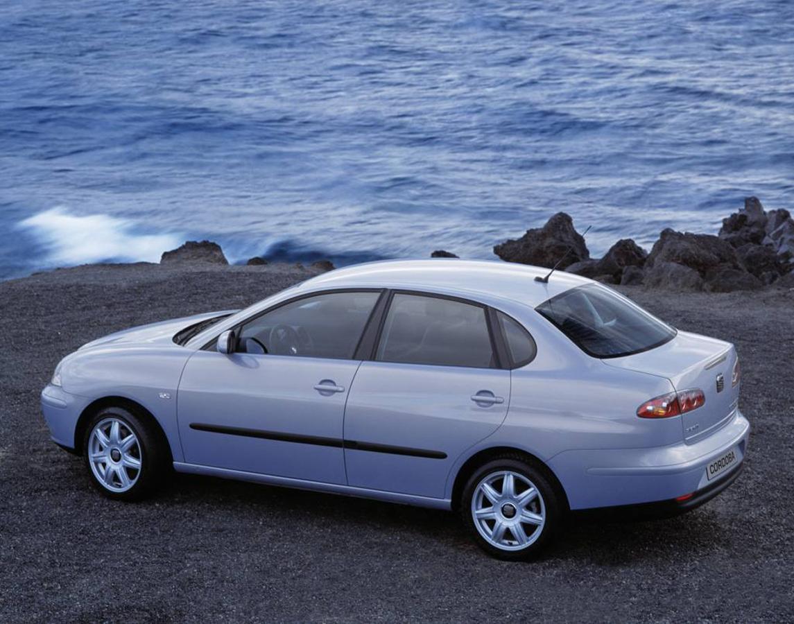 La segunda generación del Córdoba se vendió entre 2003 y 2009. En toda su vida se fabricaron 1.041.500 unidades.