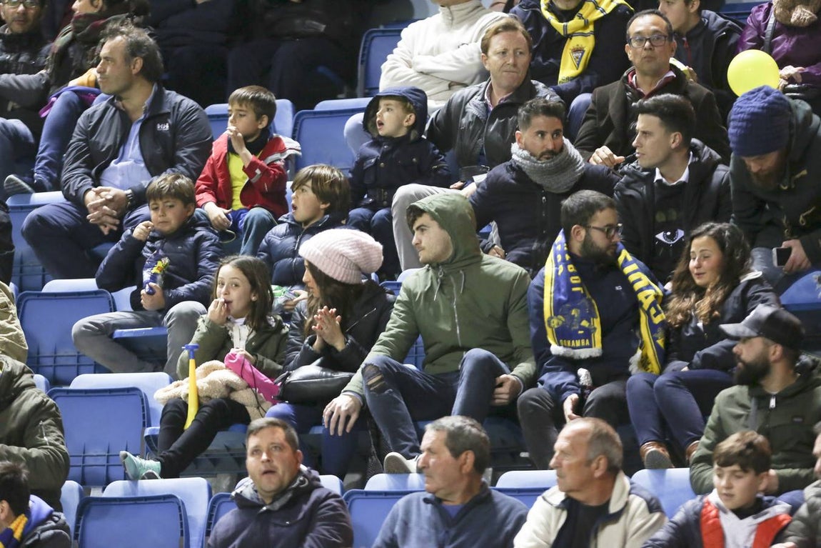 FOTOS: Búscate en las gradas de Carranza