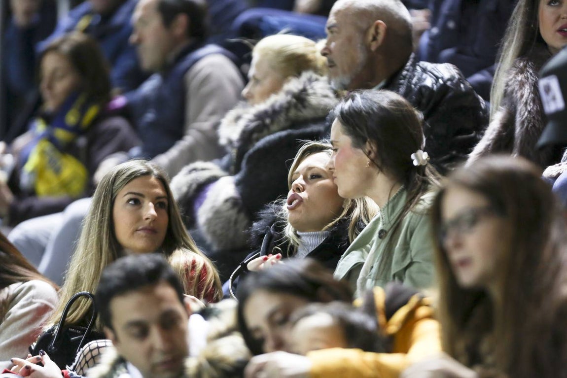 FOTOS: Búscate en las gradas de Carranza