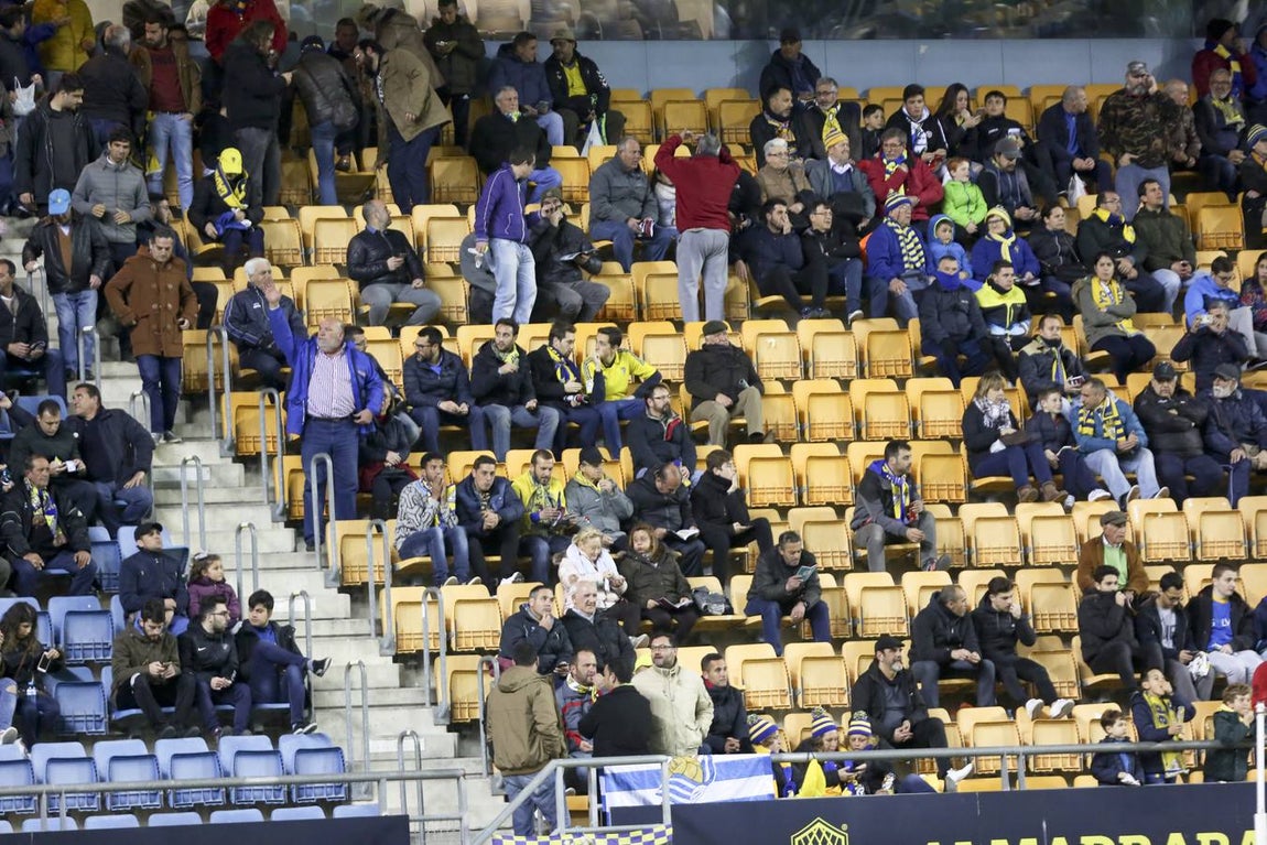 FOTOS: Búscate en las gradas de Carranza