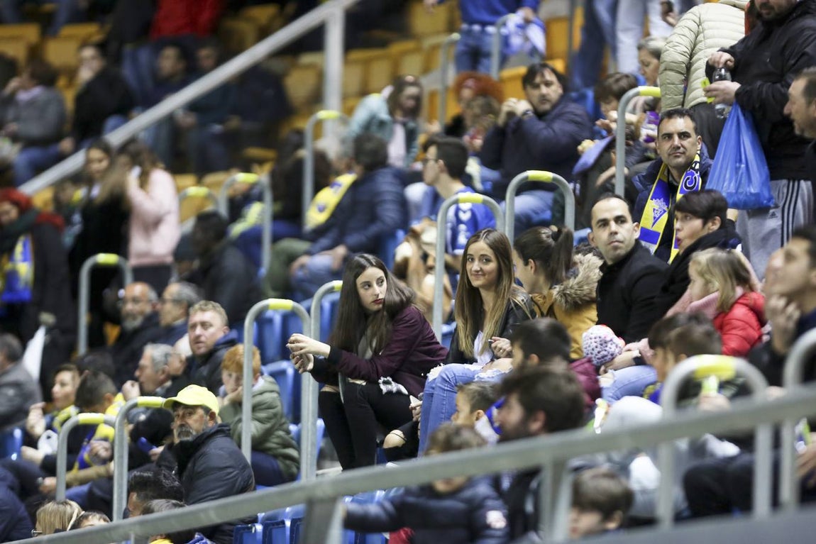 FOTOS: Búscate en las gradas de Carranza